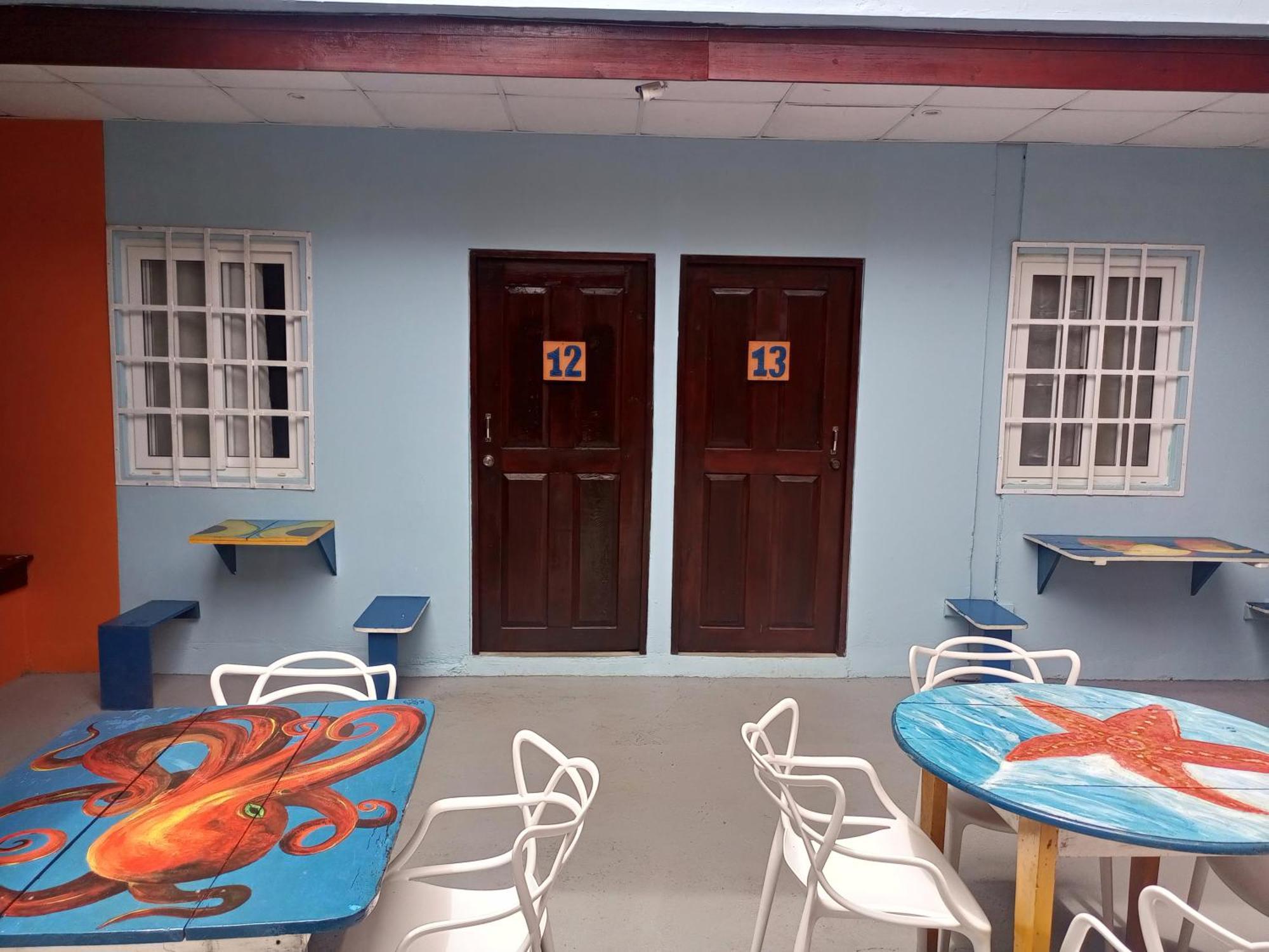 Surfari Bocas Hostel *